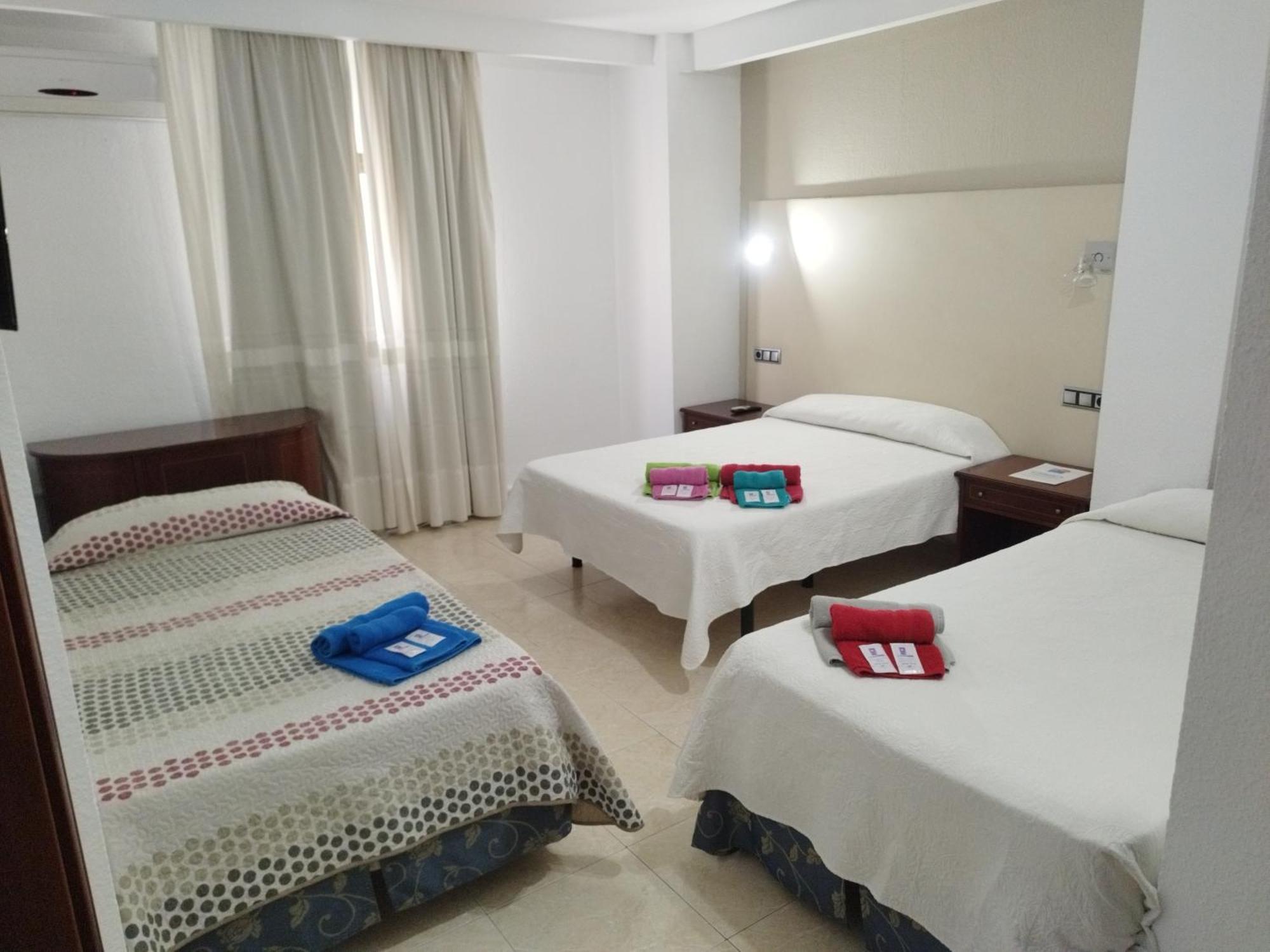 Caces Hotel Nuevo Ara מראה חיצוני תמונה
