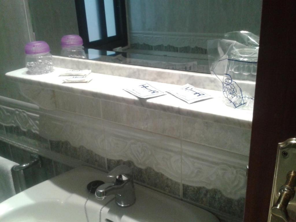 Caces Hotel Nuevo Ara מראה חיצוני תמונה