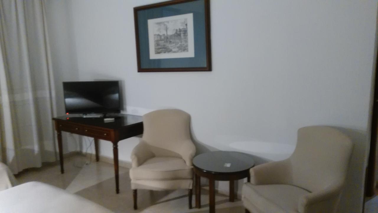 Caces Hotel Nuevo Ara מראה חיצוני תמונה