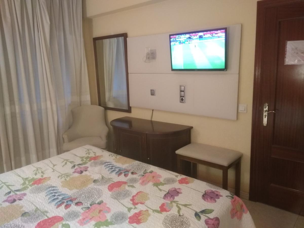 Caces Hotel Nuevo Ara מראה חיצוני תמונה