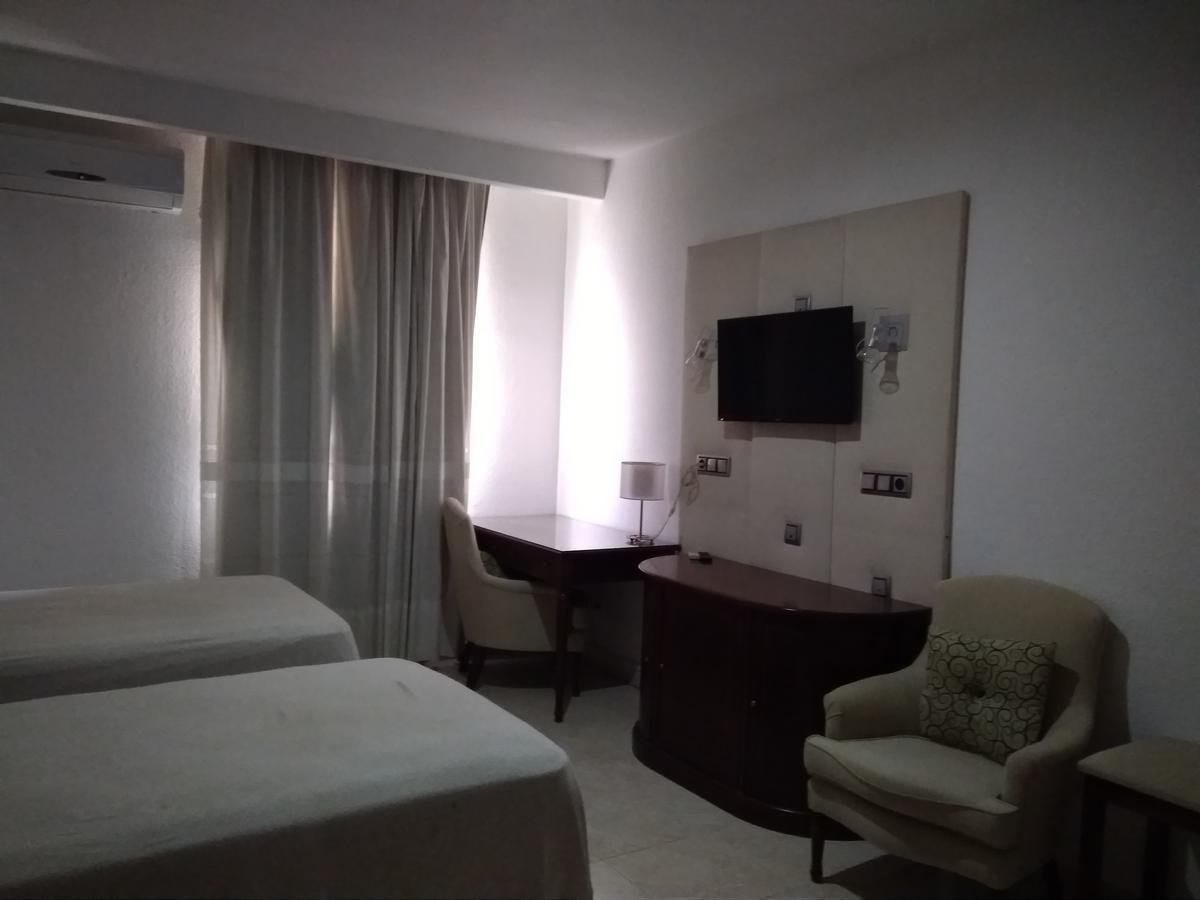 Caces Hotel Nuevo Ara מראה חיצוני תמונה