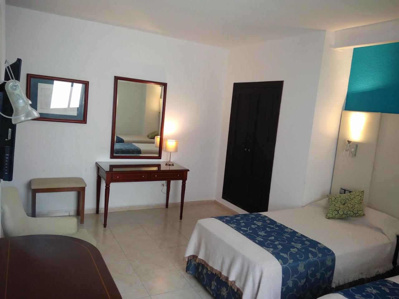 Caces Hotel Nuevo Ara מראה חיצוני תמונה