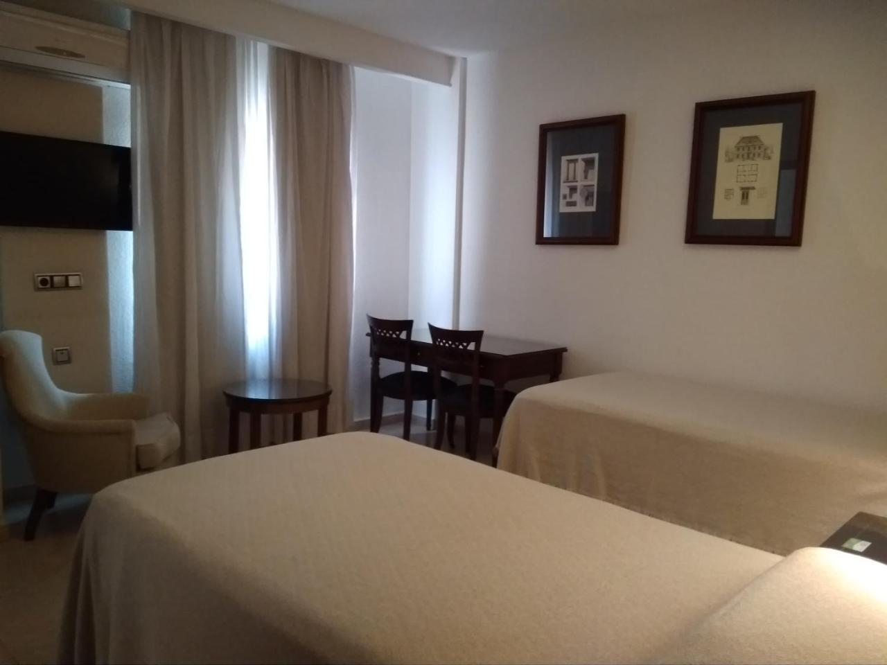 Caces Hotel Nuevo Ara מראה חיצוני תמונה
